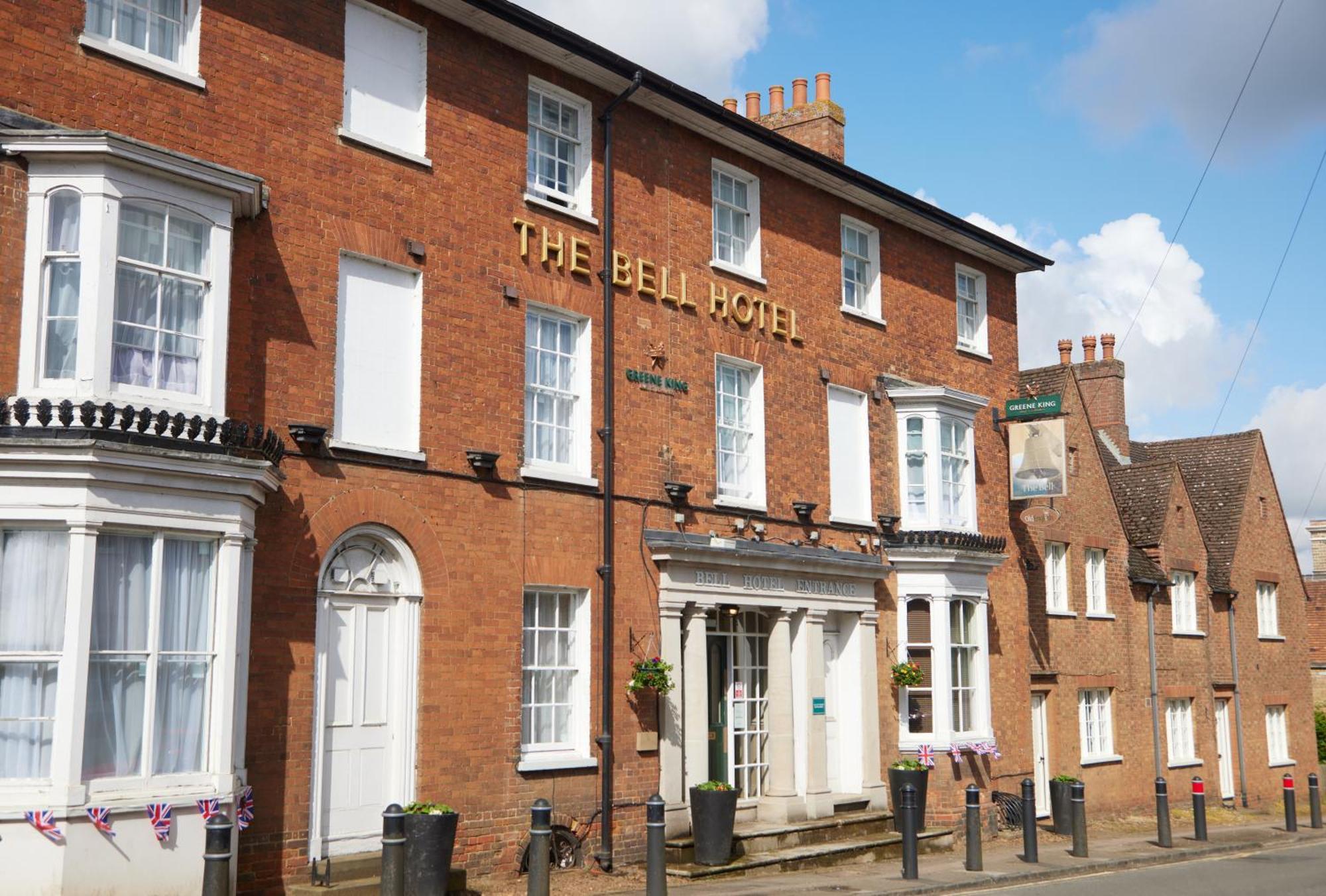 The Bell Hotel Woburn By Greene King Inns Bagian luar foto
