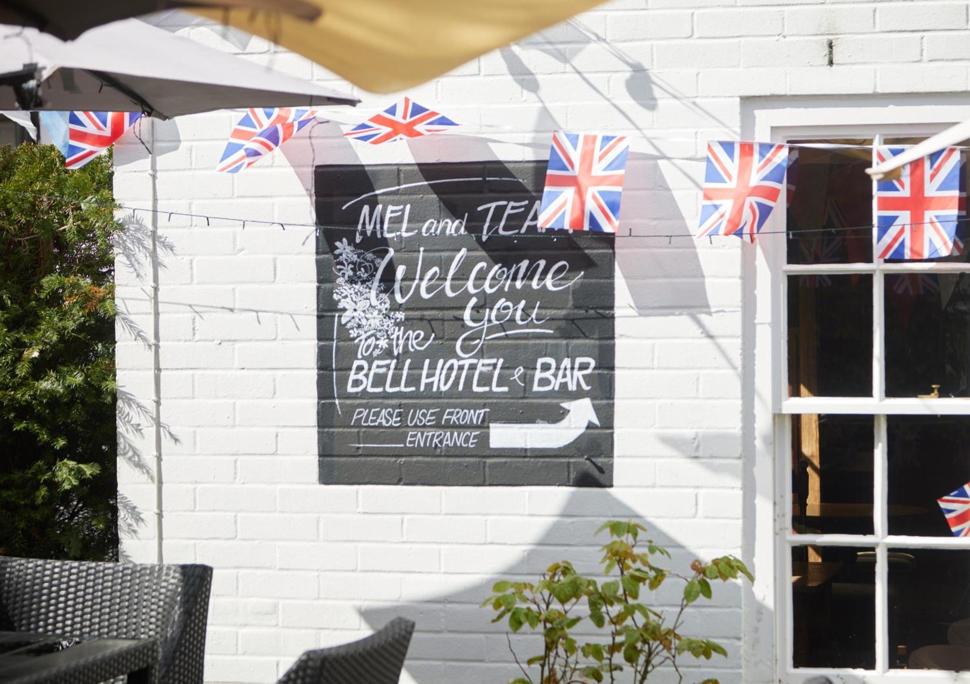 The Bell Hotel Woburn By Greene King Inns Bagian luar foto